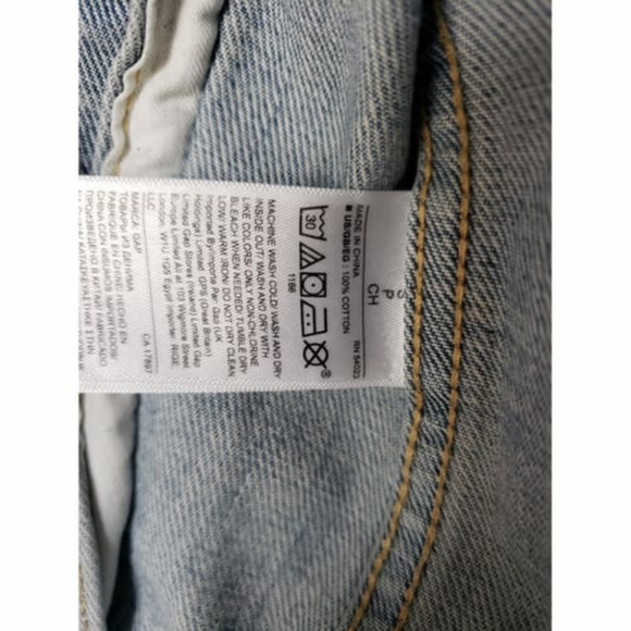 GAP light blue denim jacket - Picture 6 of 6